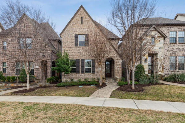 4884 Isleworth Drive, Irving
