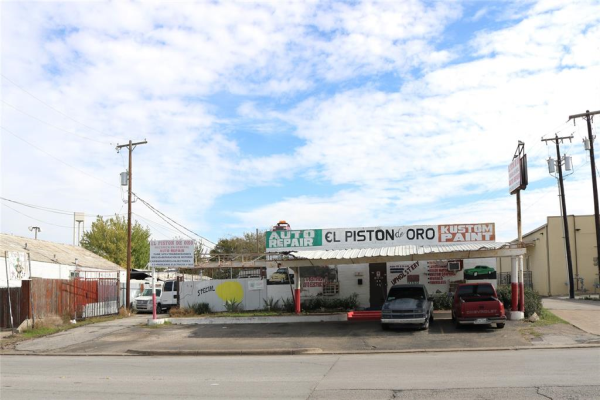 1205 S Ayers Avenue, Fort Worth