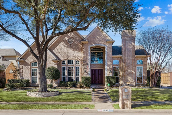 1705 Glen Springs Drive, Plano