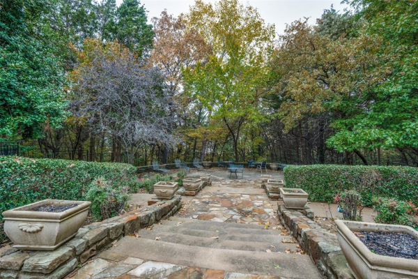 1651 Ascension Bluff Drive, Arlington