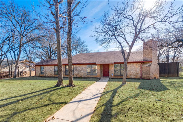 417 Live Oak Drive, Colleyville