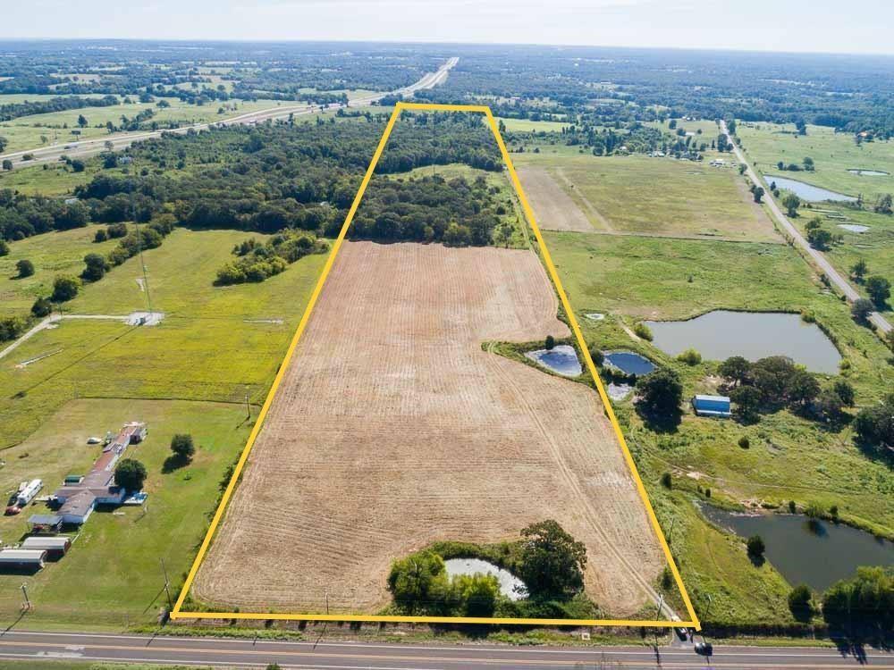 Listing 20229635 - Large Photo # 3