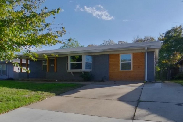 2105 El Paso Street, Grand Prairie