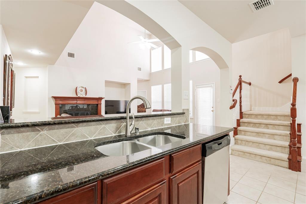 Listing 20239612 - Large Photo # 12
