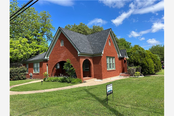 3256 Waits Avenue, Fort Worth