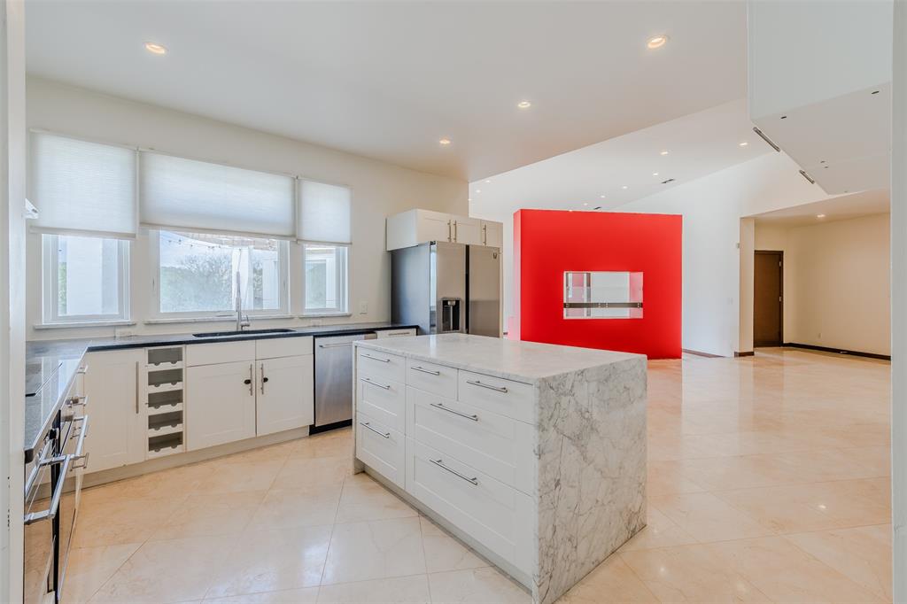 Listing 20243038 - Large Photo # 6