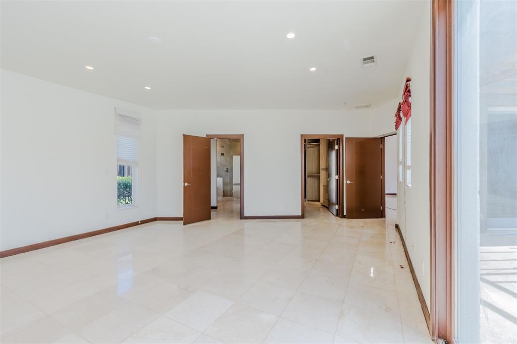 Listing 20243038 - Large Photo # 12