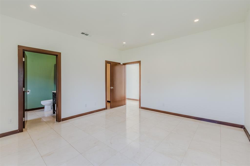 Listing 20243038 - Large Photo # 18