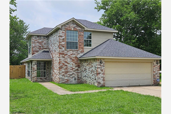412 Henderson Street, Terrell