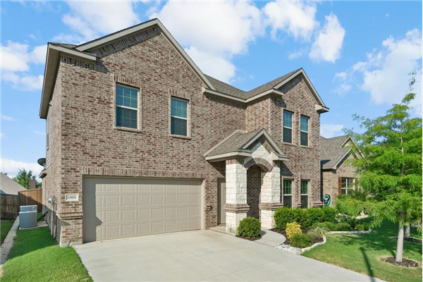 11825 Tuscarora Drive, Fort Worth