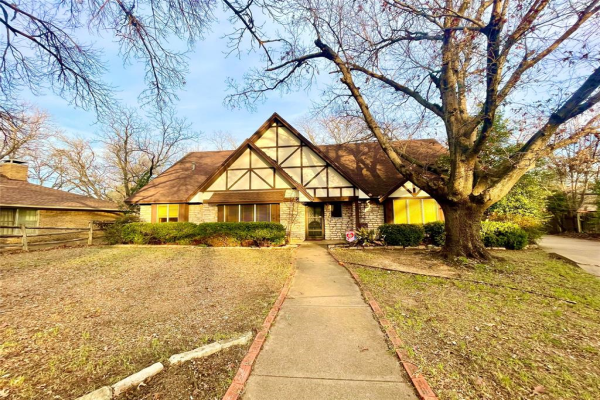 2911 Kircaldy Court, Arlington