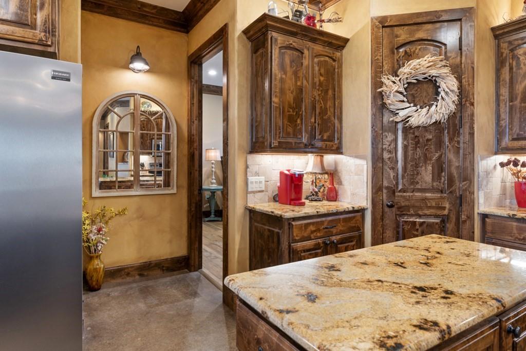 Listing 20246847 - Large Photo # 16