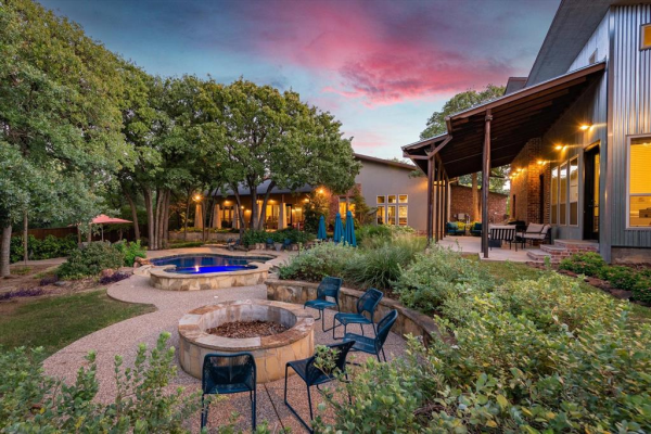 712 Bandit Trail, Keller