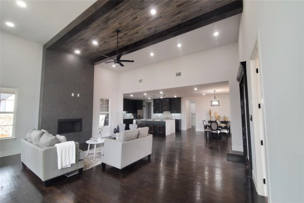 5306 Ranya, Fort Worth