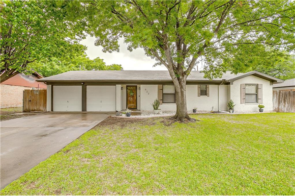 923 Keller Avenue, Benbrook