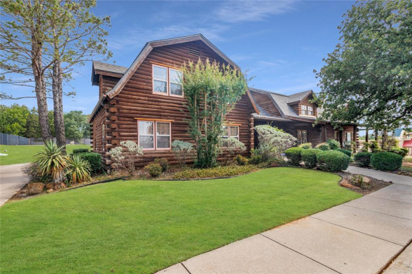 100 Quest Court, Keller