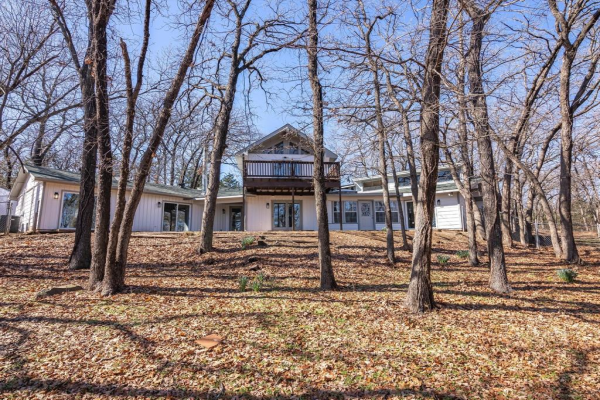 598 Stagecoach Trail, Denison