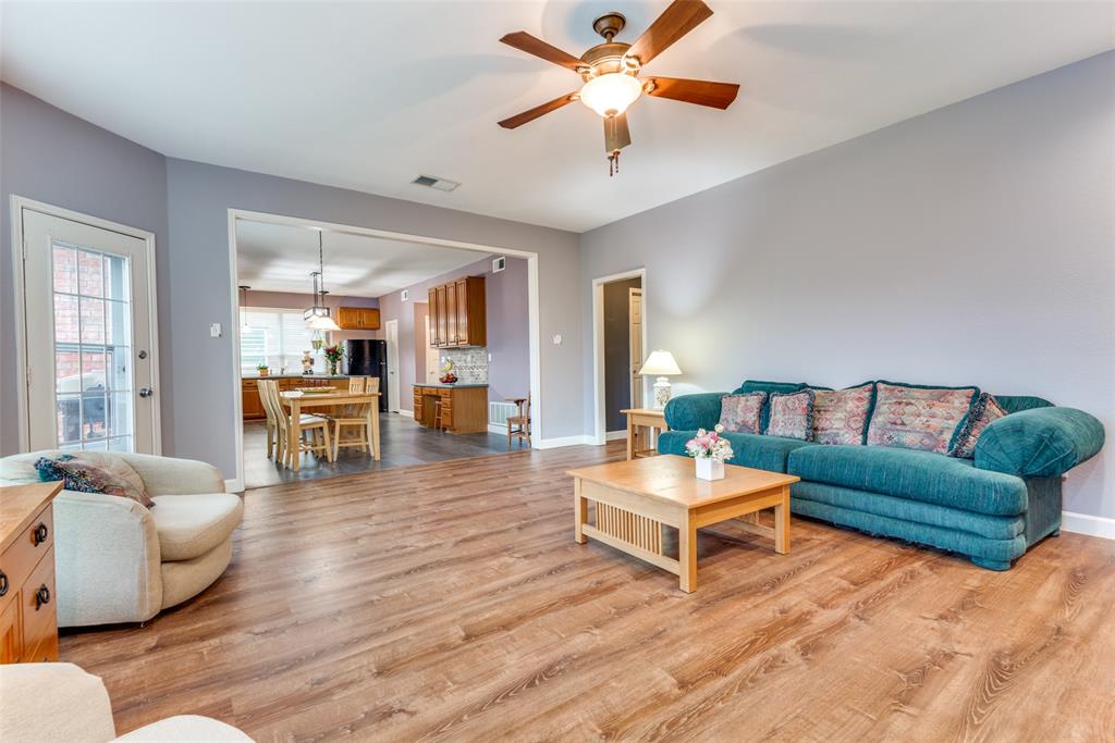 Listing 20257411 - Large Photo # 10