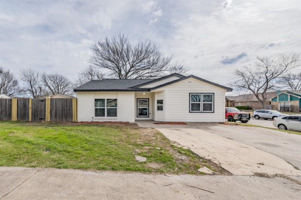 442 Weaver Street, Cedar Hill