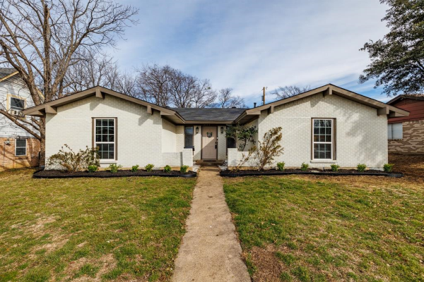 4133 Logan Street, Irving