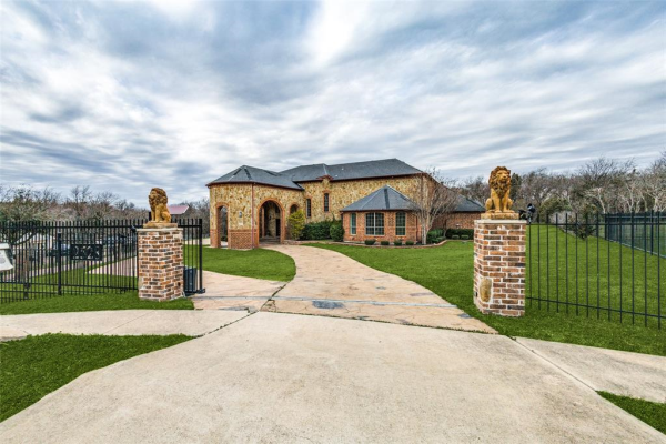2528 Waterstone Drive, Cedar Hill