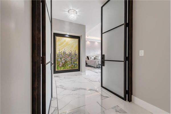 350 Central Avenue, Southlake
