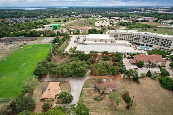 1075 Casey Court, Southlake