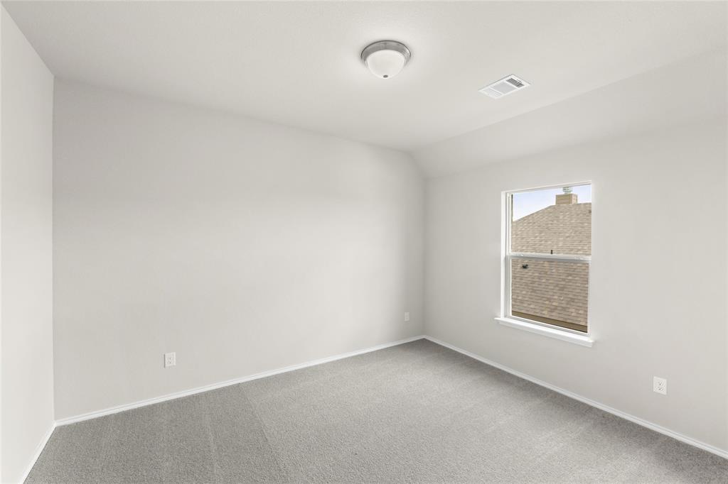 1401 Fox Glen Trail
