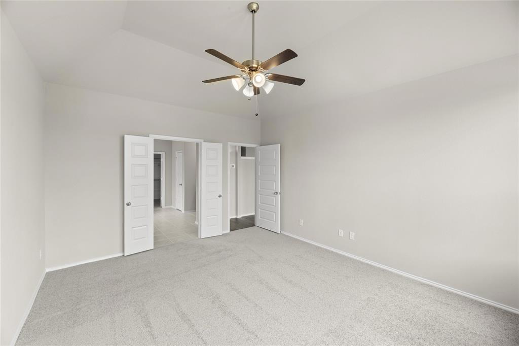 1401 Fox Glen Trail