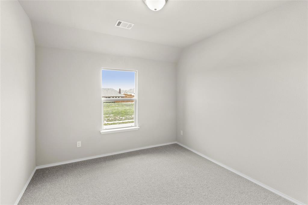 1401 Fox Glen Trail