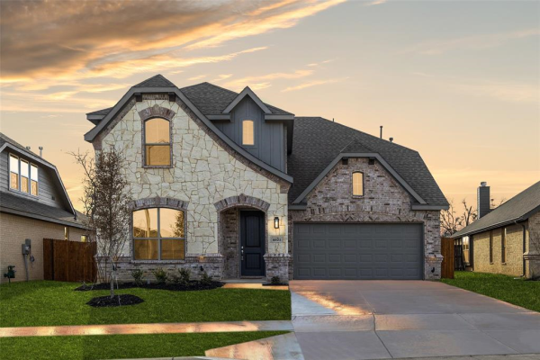 4621 Mill Falls Drive, Fort Worth