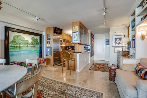 3883 Turtle Creek Boulevard, Dallas