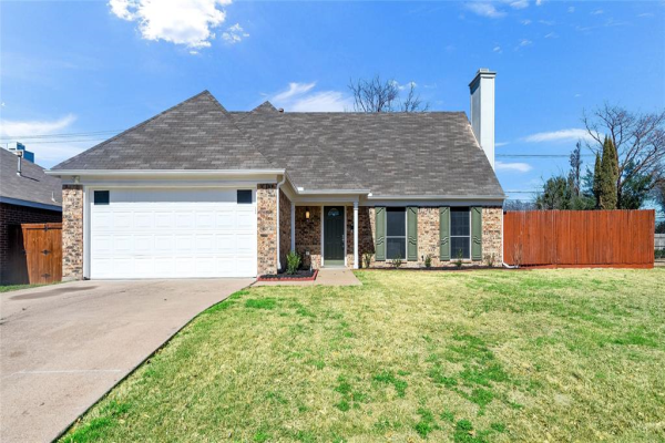 2700 Wentworth Drive, Grand Prairie