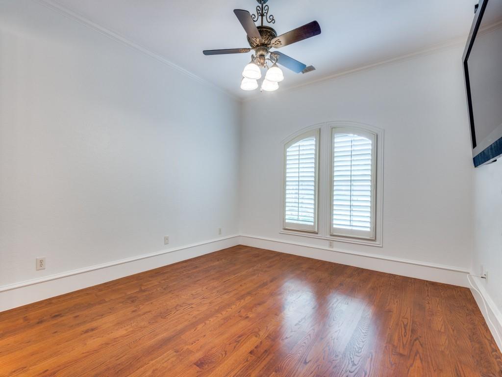 Listing 20270561 - Large Photo # 17