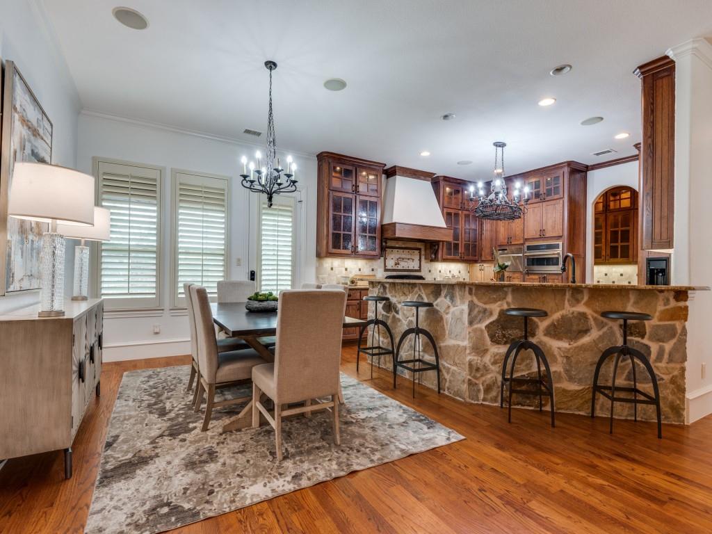 Listing 20270561 - Large Photo # 12