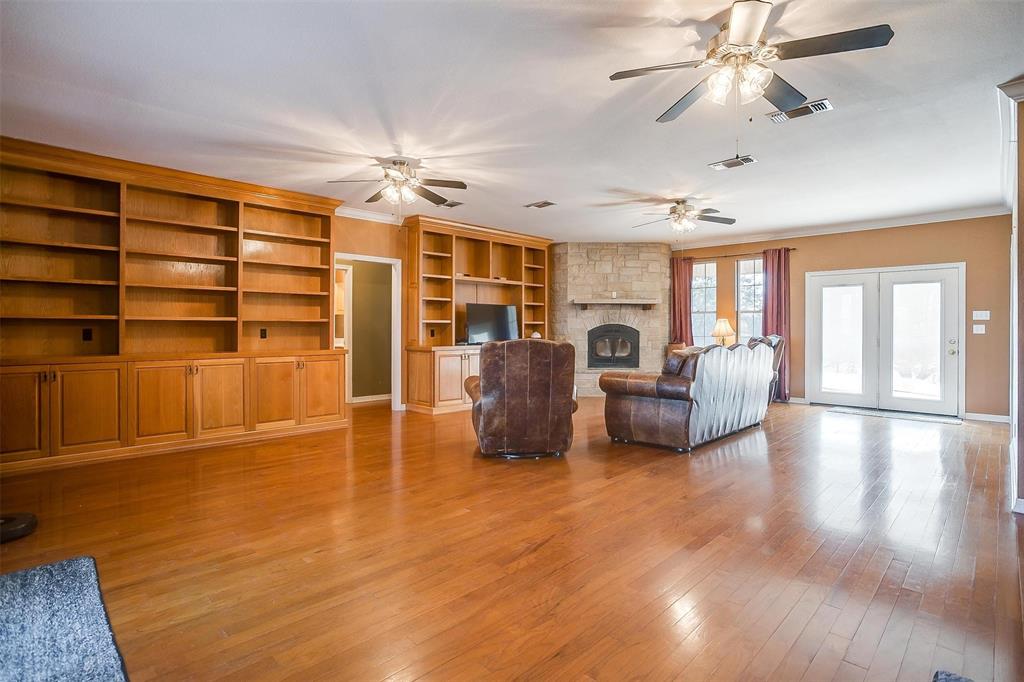 9665 Old Granbury