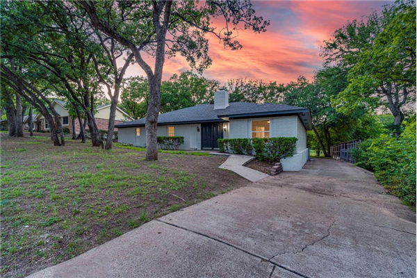 3403 Sheffield Drive, Arlington