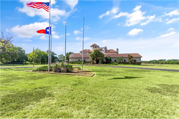 4568 Elm Bottom Circle, Aubrey