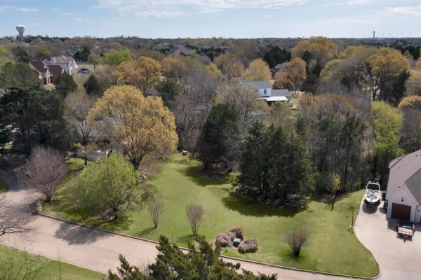 000 Valley Trail, Heath