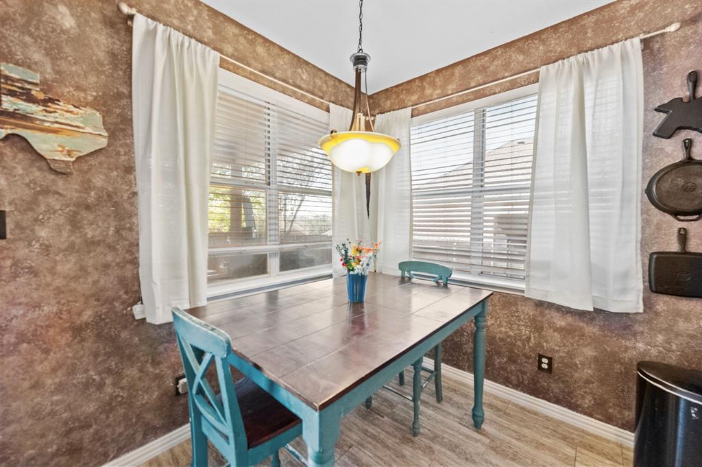 Listing 20280380 - Large Photo # 6