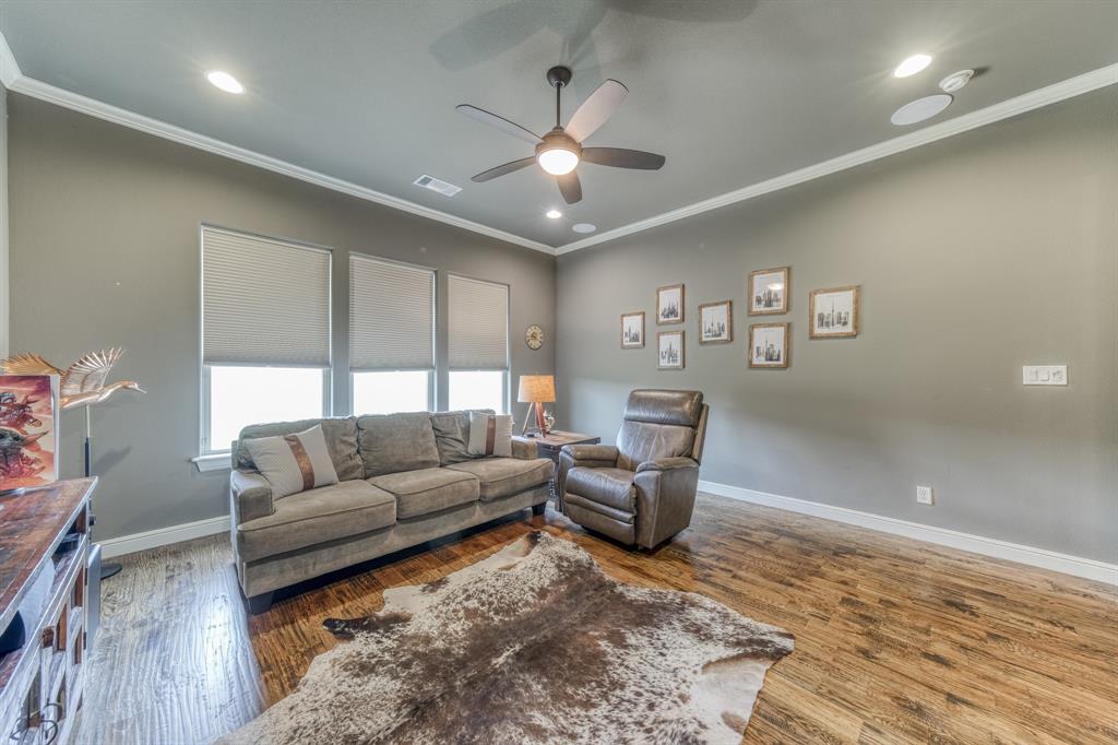 Listing 20280537 - Large Photo # 19