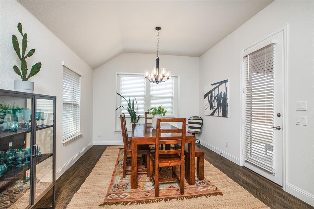 Listing 20280653 - Large Photo # 7