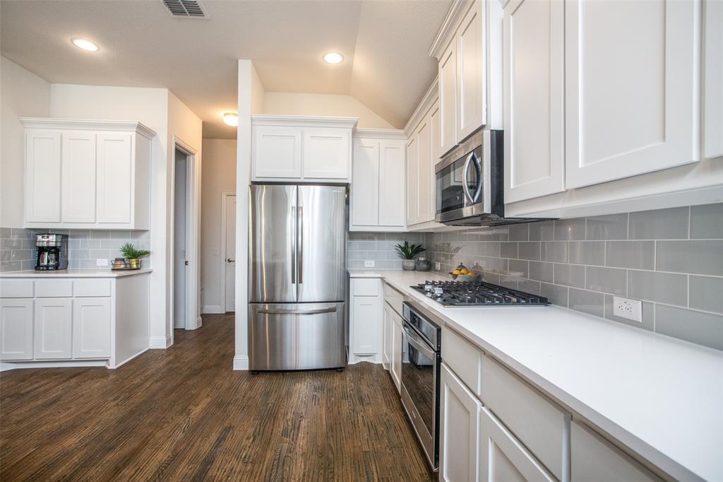 Listing 20280653 - Large Photo # 6
