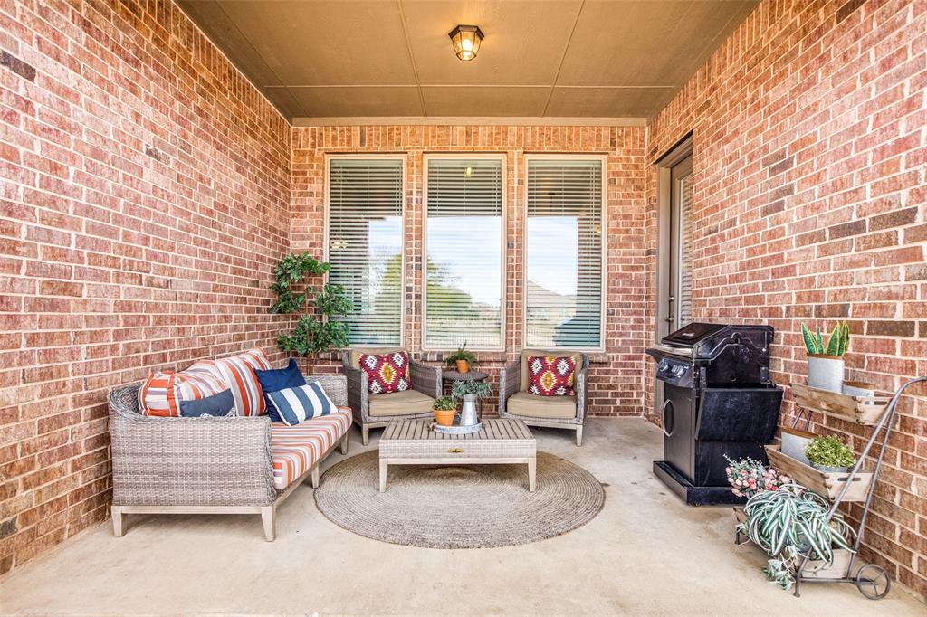 Listing 20280653 - Large Photo # 20