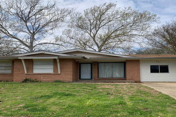 804 Buena Vista Drive, Arlington