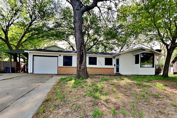 1809 England Court, Arlington