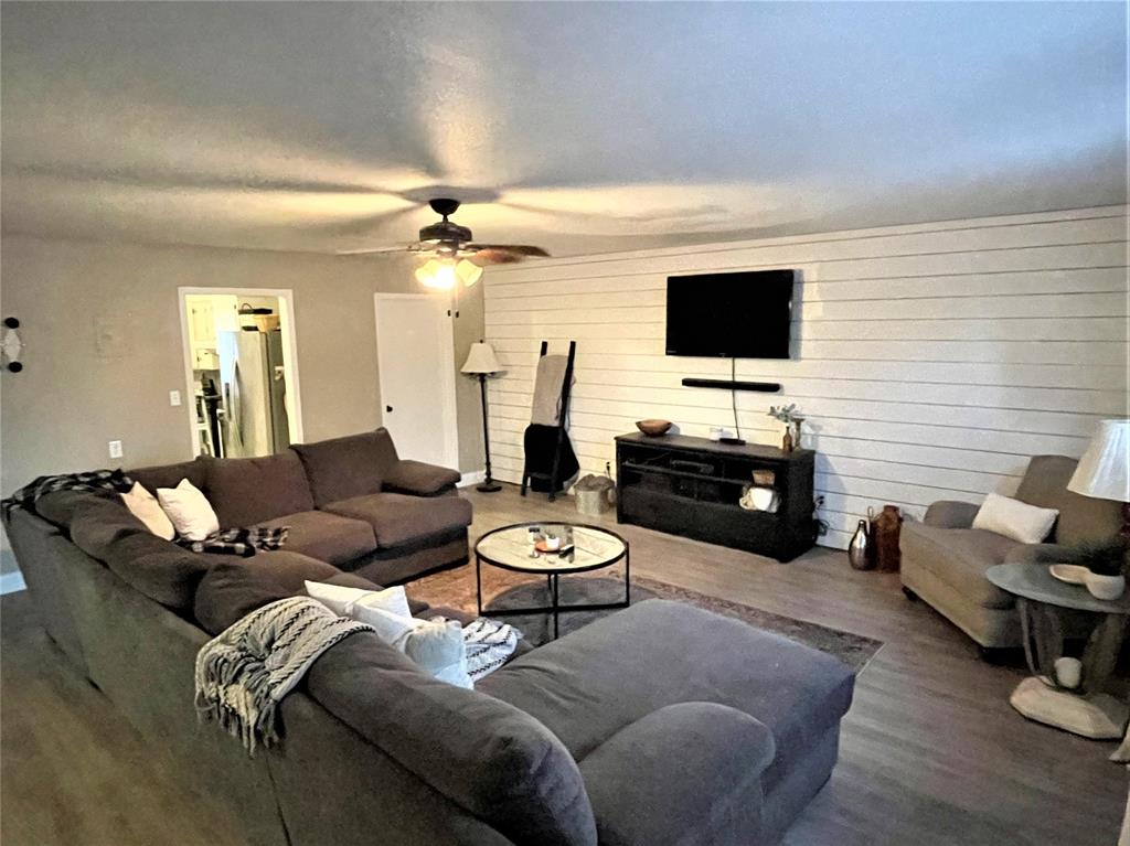 Listing 20281753 - Large Photo # 4