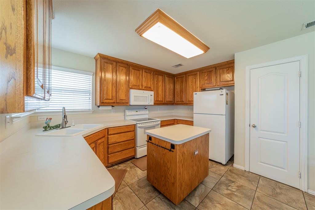 Listing 20282166 - Large Photo # 9
