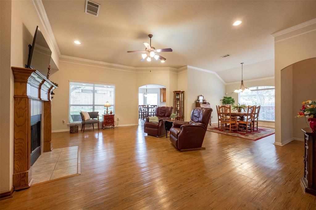Listing 20282166 - Large Photo # 2