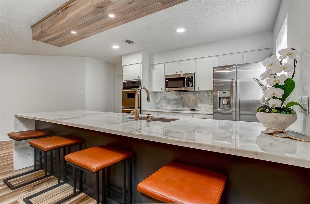 Listing 20282672 - Large Photo # 11